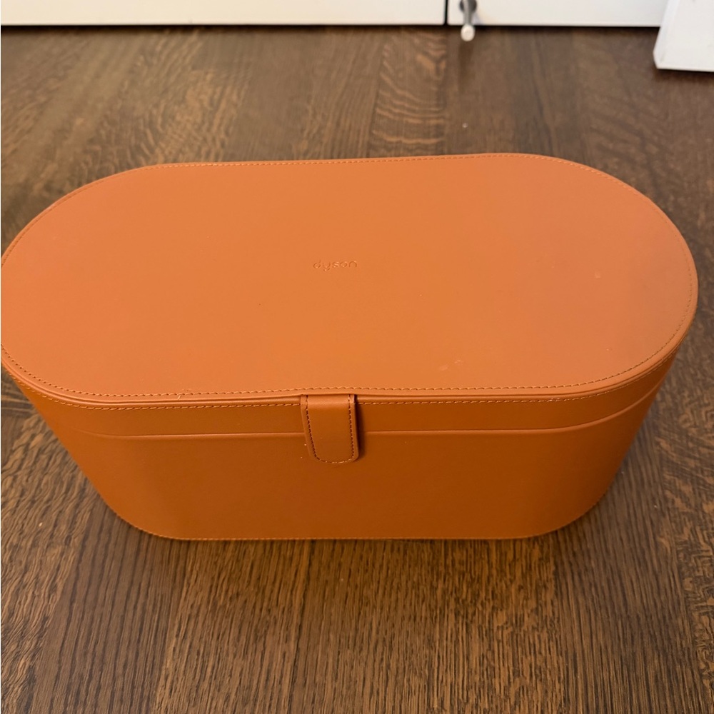 DYSON Airwrap Storage Case Hard Exterior With Magnet Snap Brown Like New - Picture 7 of 10